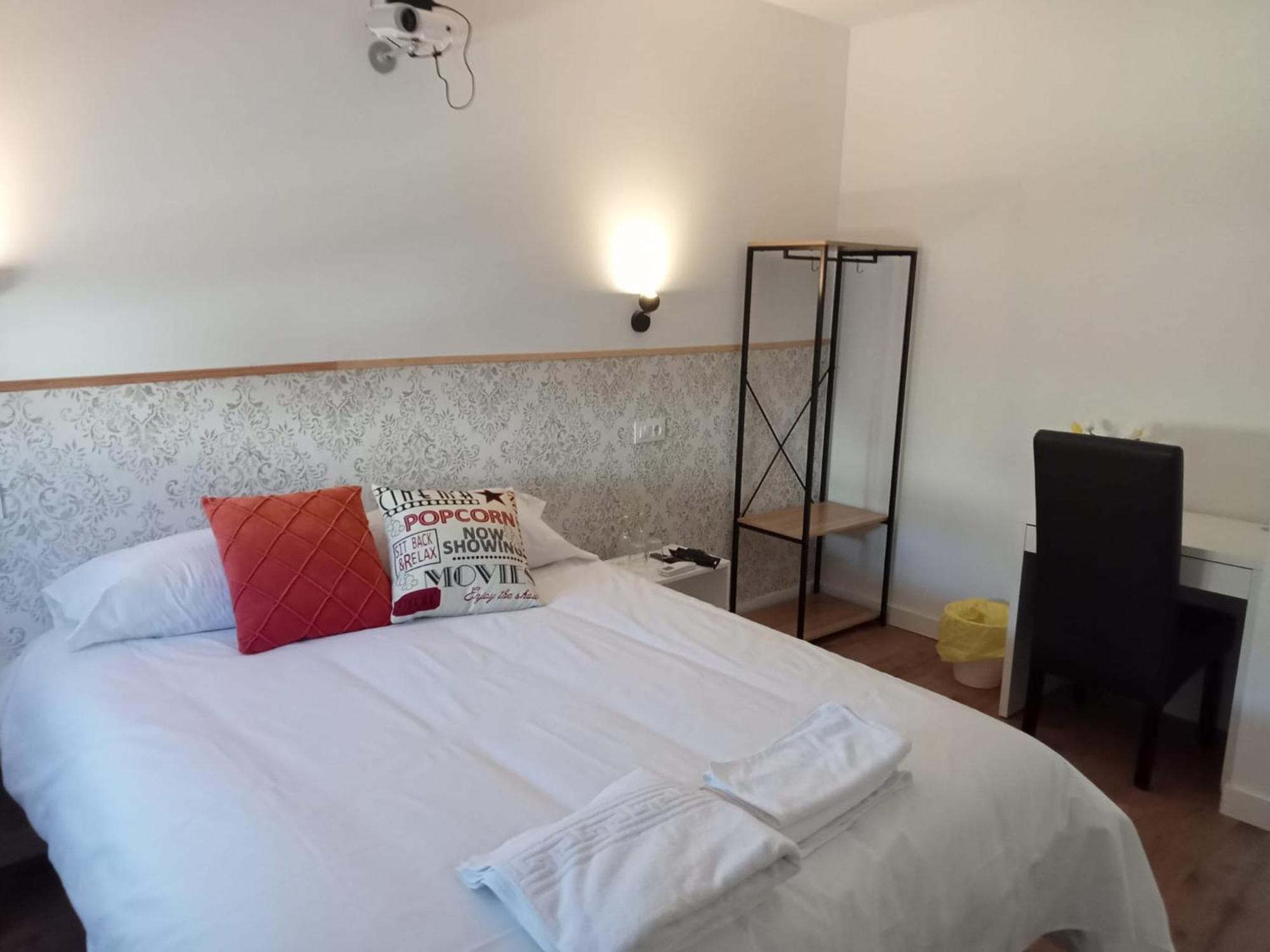 Sg Rooms Консуегра Екстериор снимка